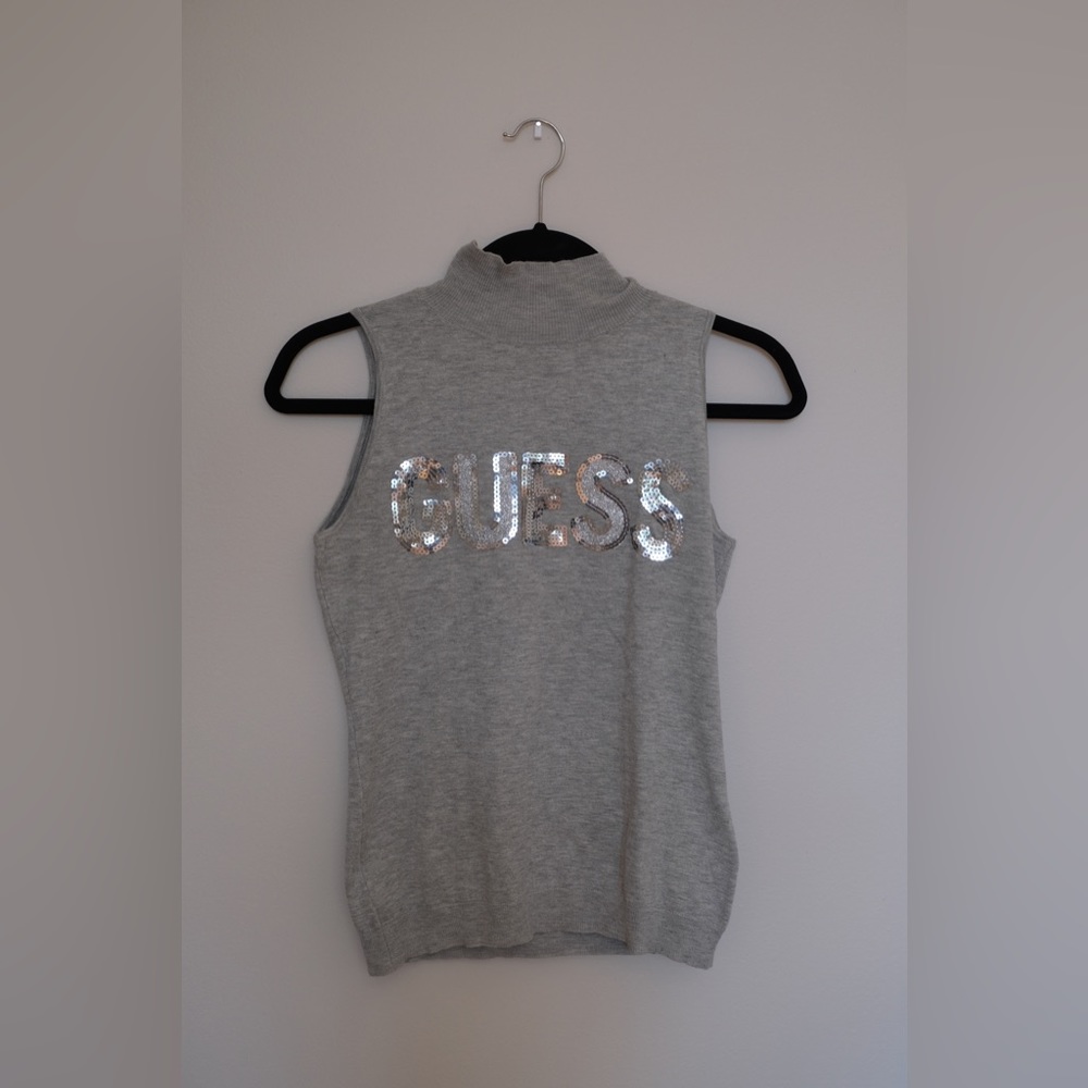 Guess grey top